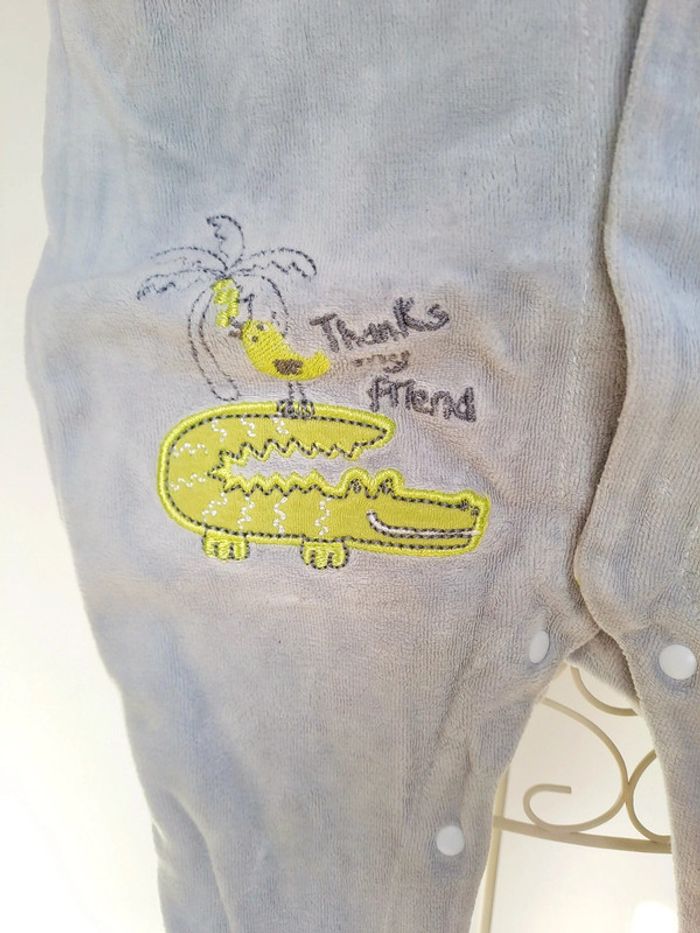 Combinaison 6 mois - photo numéro 2