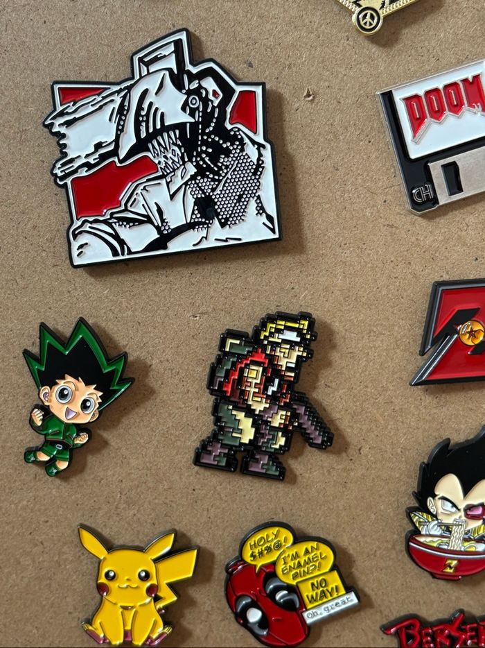 Lot pin’s geek manga film jeux vidéos - photo numéro 6
