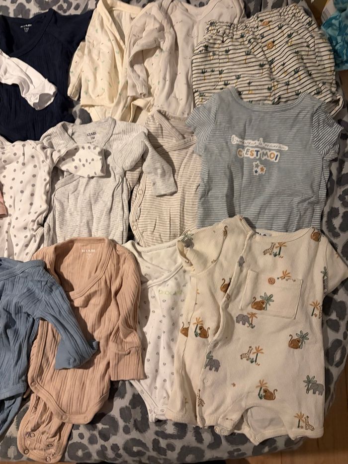 Lot body bebe - photo numéro 4