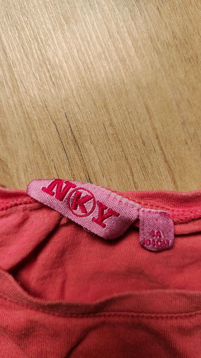 Tee-shirt nky 4ans - photo numéro 3