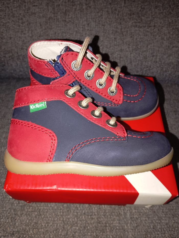 Kickers neuves mixte en taille 23 - photo numéro 3