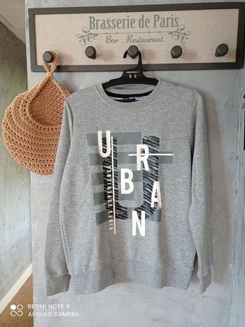 Pull léger