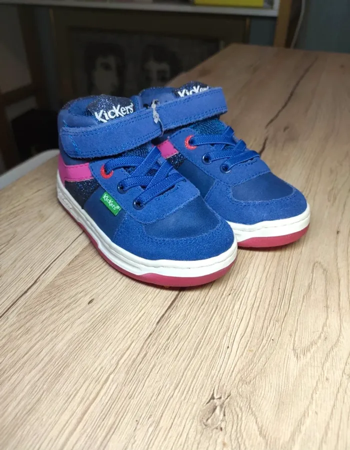 Basket chaussures cuir kickers neuves 21