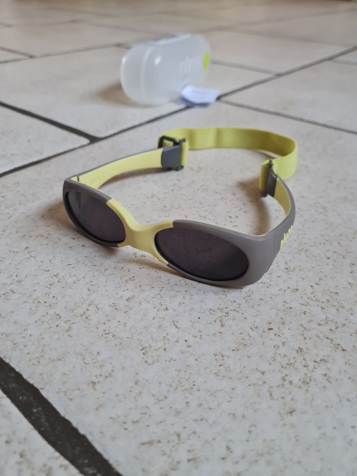 Lunette de soleil bébé béaba 4 à 12 mois neuf - photo numéro 5