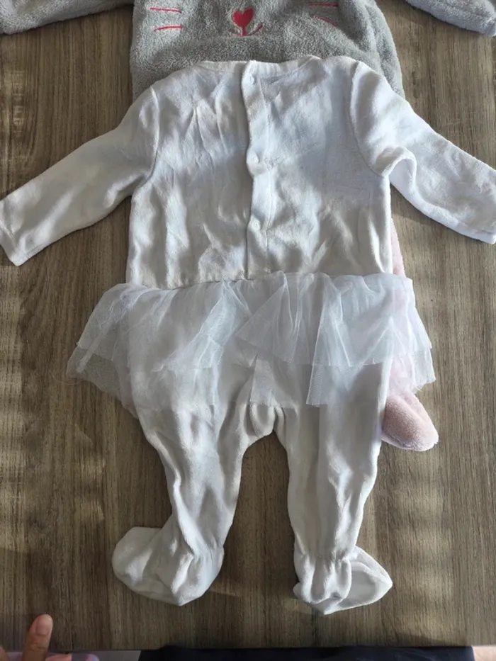 2 pijamas - photo numéro 5