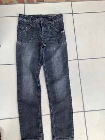 Jeans taille ajustable