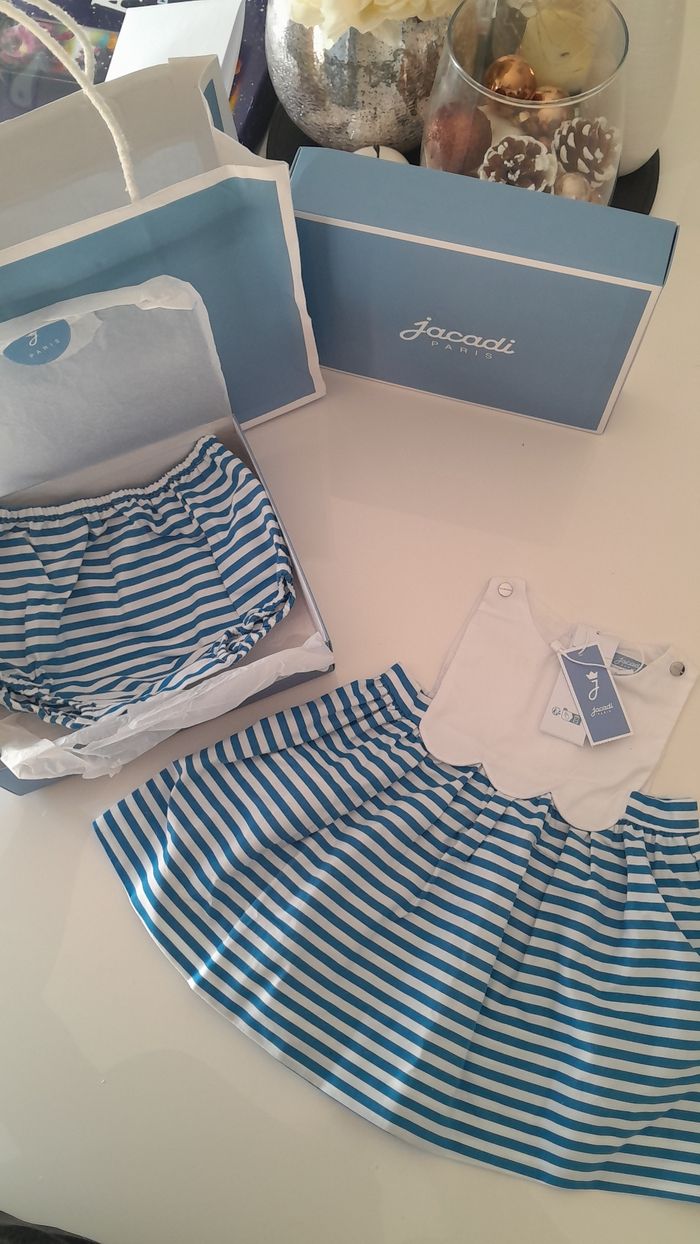 Ensemble robe boomer neufs jacadi 6 mois