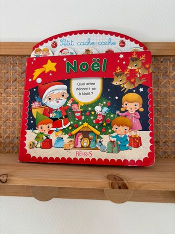 Livre de Noël petit cache cache