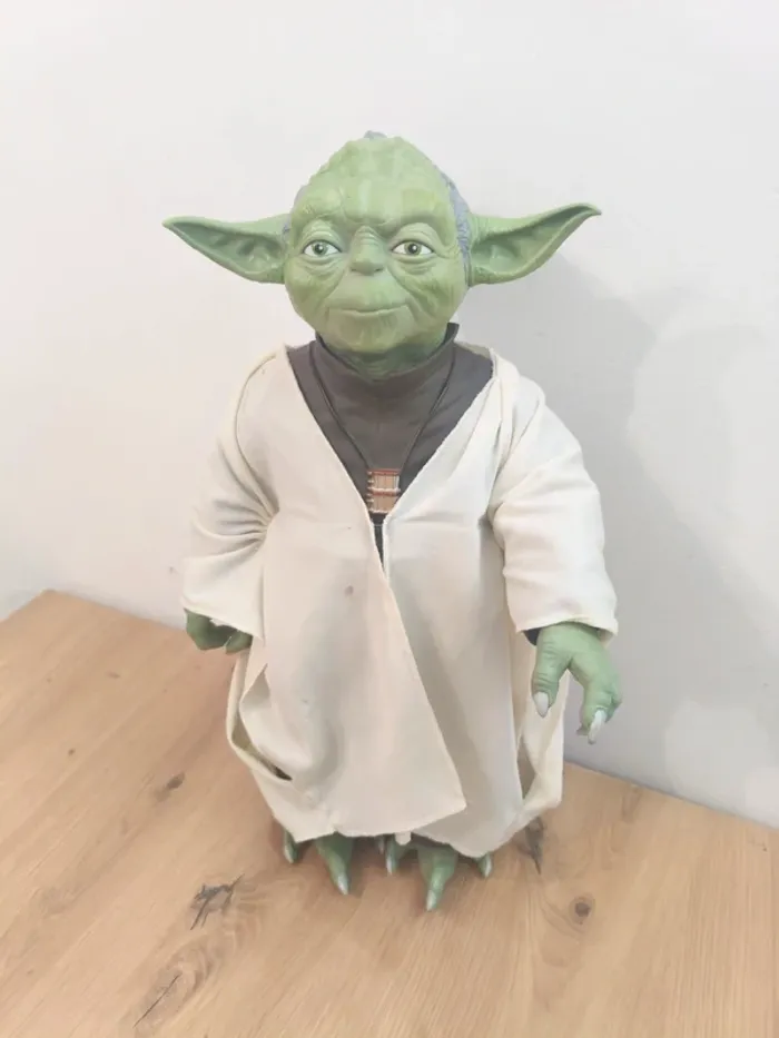 Grande figurine Star Wars Yoda
