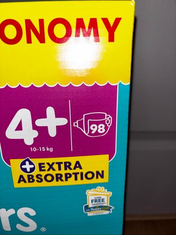Maxi Pack de 98  Couches Pampers  Baby-Dry Neuf Dans L’emballage.