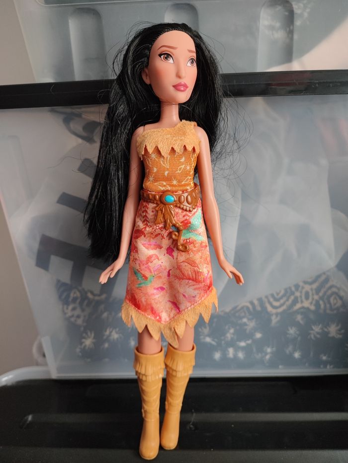 Poupée Pocahontas