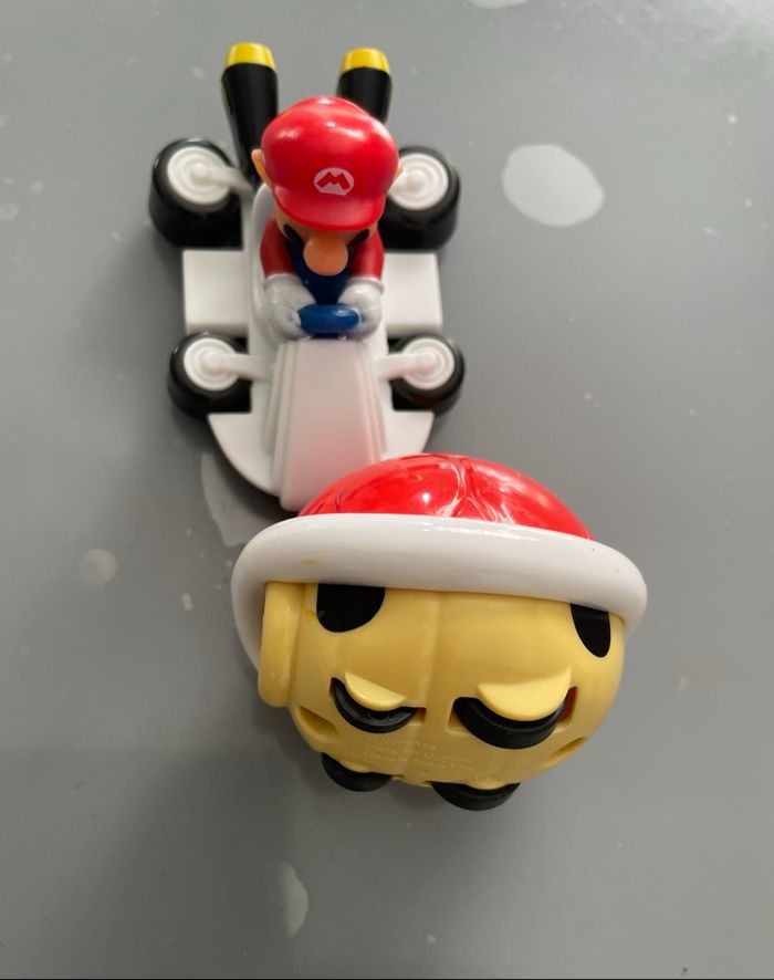 Lot de Figurines Mario Kart avec voiture - photo numéro 5