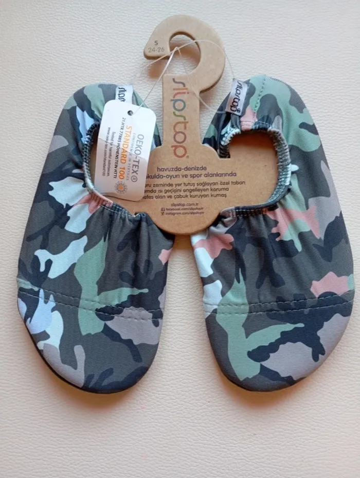 Unisex Camo slipstop
