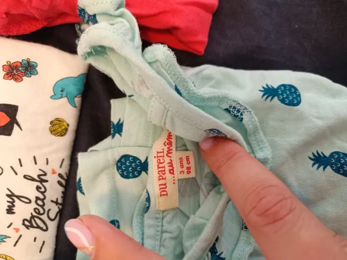 Lots de t shirt fille 3 ans très bon état. - photo numéro 8