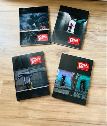Lot de 4 livres Photographies «Visa pour l’image» 2018 à 2021 Snoeck