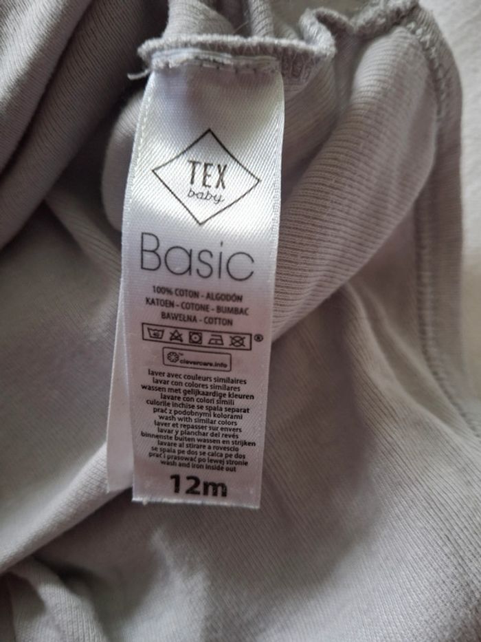 Lot de 4 bodies 12 mois - photo numéro 4