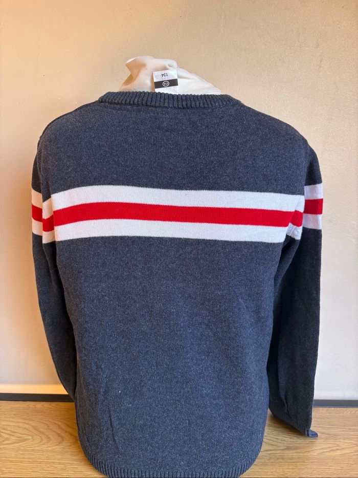 Pull garçon taille 134 - photo numéro 4
