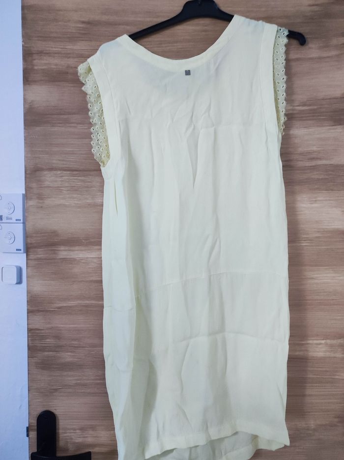 Robe d'été courte jaune pastel i code 38 - photo numéro 2