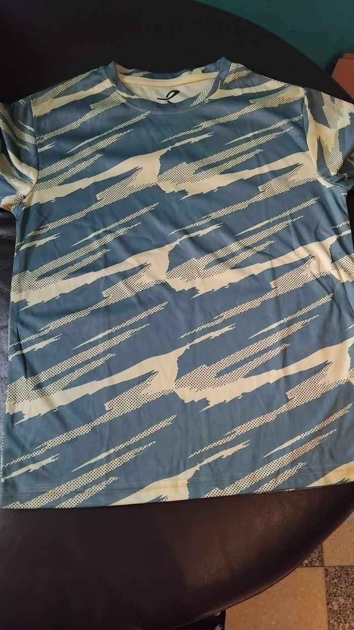 Tee-shirt x2 - photo numéro 2