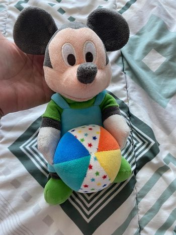 Peluche Mickey bébé hochets musical