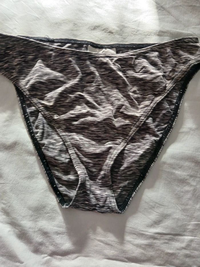 2 bas de maillot de bain T42 - photo numéro 3