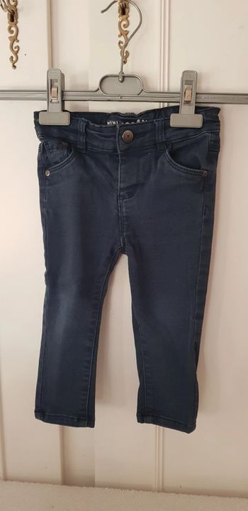 Jean tape à l'oeil 23 mois