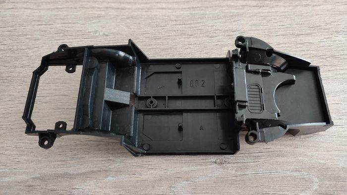 Châssis externe pièce détachée miniature 1/18 Porsche 911 speedster 1989 Maisto #B44