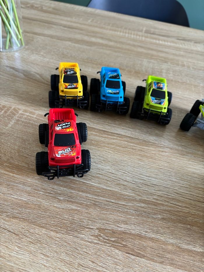 Lot de 8 véhicules - photo numéro 2