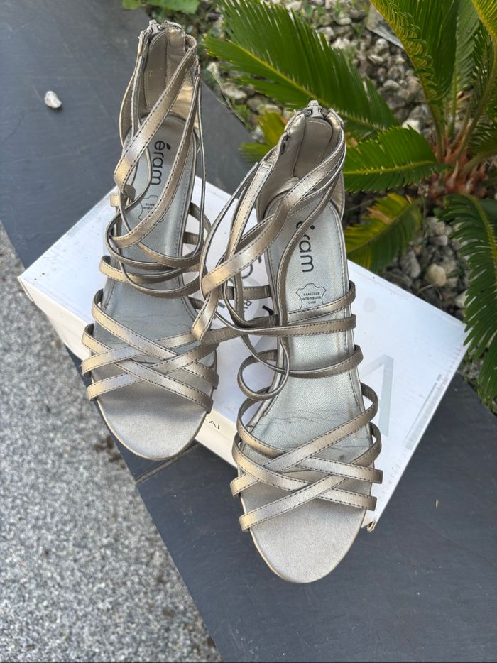 Eram - sandales argentées à talon T38 - photo numéro 2