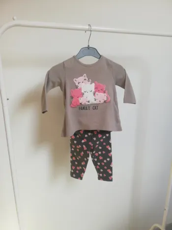 t-shirt manches longues et legging 6 mois