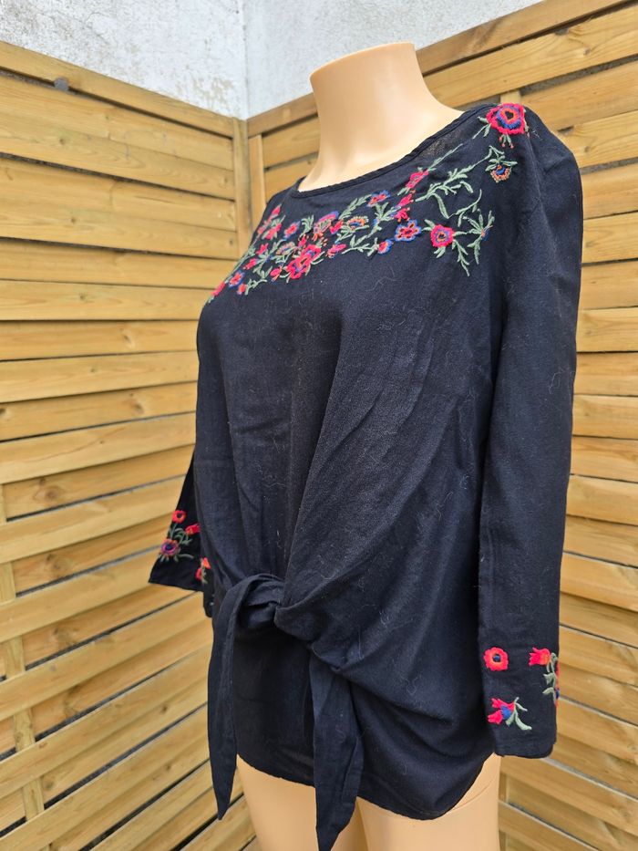 Tunique brodée 🍒Zara🍒 taille M