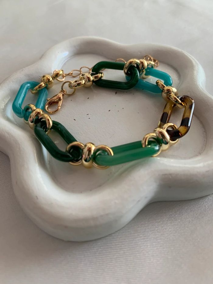 Bracelet chaîne dorée et maillons multicolores - photo numéro 6