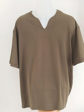 Tee-shirt manches courtes col en V kaki taille 3XL