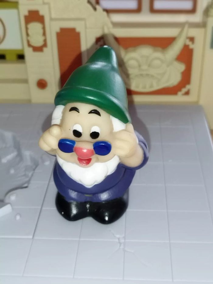 Pouet vintage Nain Doc Prof Blanche neige disney Dwarfs figure Dotto Snow White