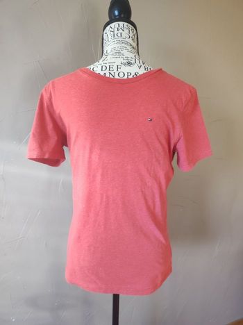 Tee shirt couleur corail Tommy Hilfinger taille M