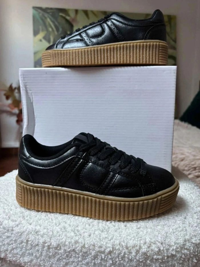 Baskets filette T32 - photo numéro 3