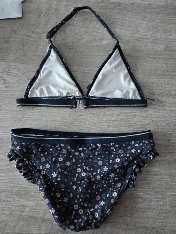 Maillot de bain fleuris - photo numéro 2