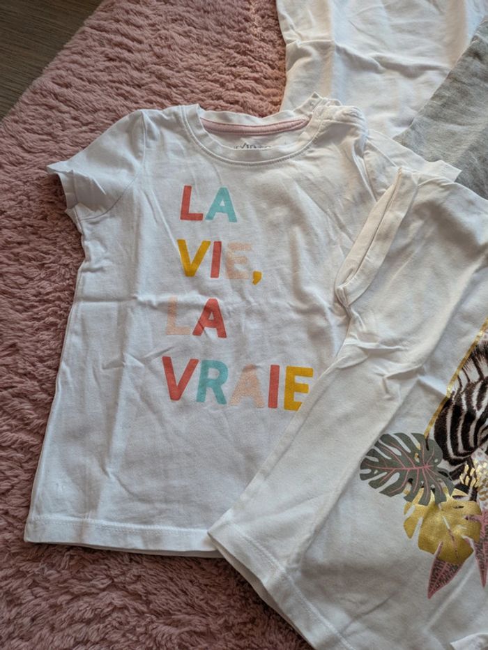 Lot de t shirts et Marcel 4/5ans - photo numéro 3