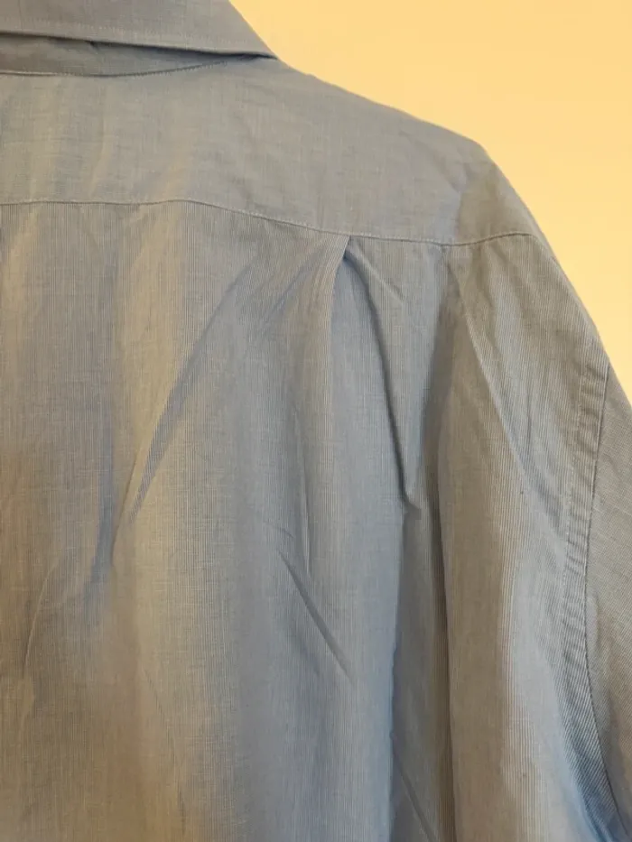 Chemise bleu vintage en bon état taille 46 armorial - photo numéro 7