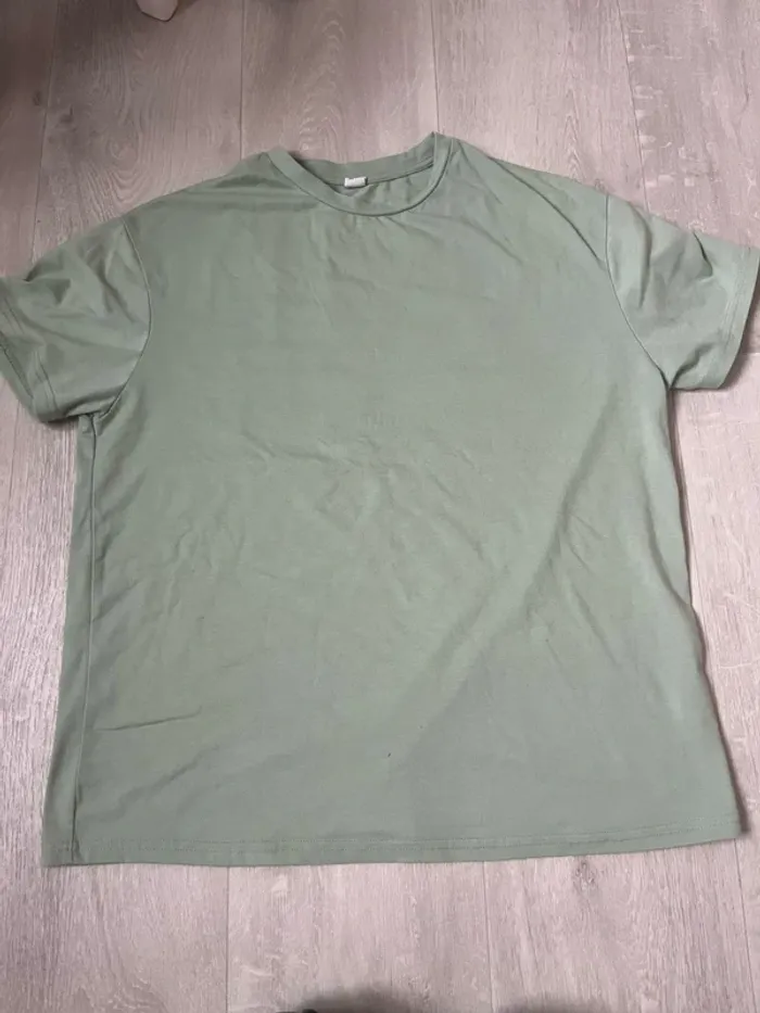 TEE shirt vert pastel SHEIN - photo numéro 2