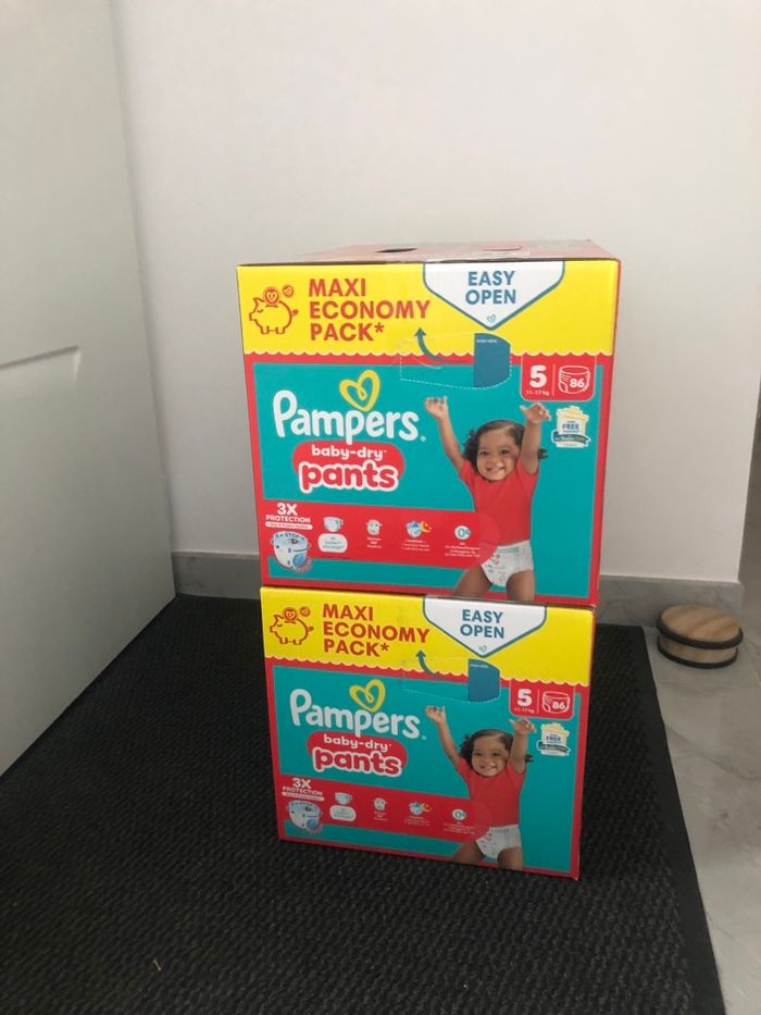 Lot 2 cartons Pampers pants taille 5 - photo numéro 2