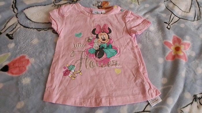 T-shirt Disney Minnie 12 mois neuf
