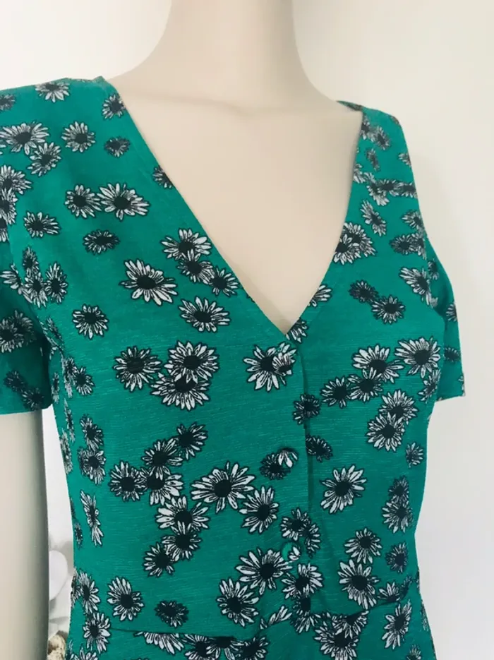 Robe Zara verte à fleurs - photo numéro 3