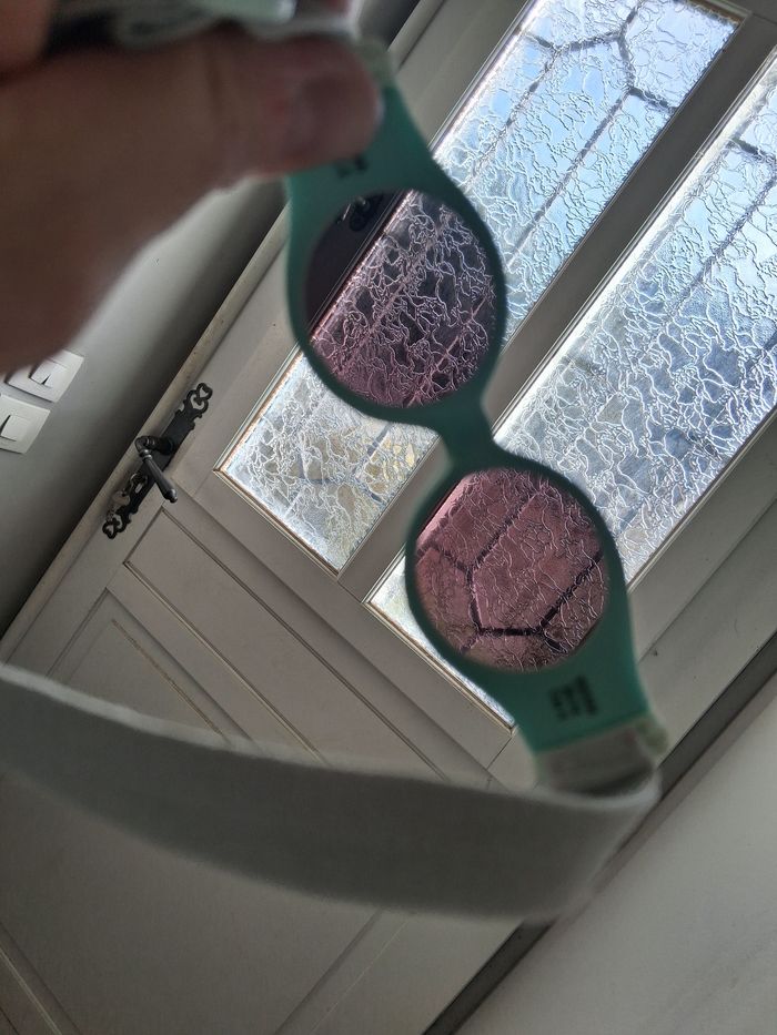 Lunettes de soleil bébé - photo numéro 2