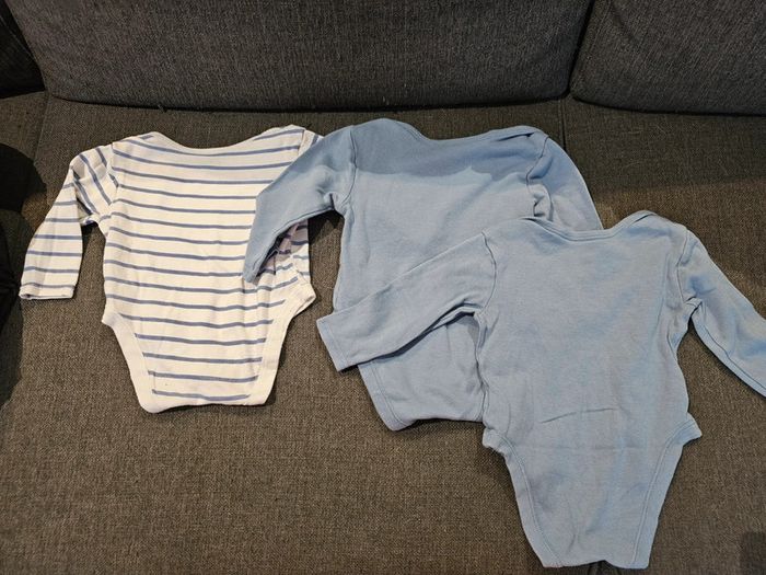 Lot de 3 bodies primark - photo numéro 2