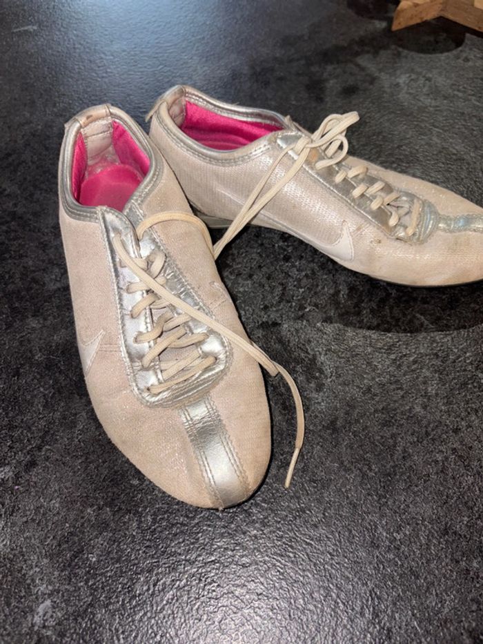 Basket nike gris pailletée - photo numéro 2