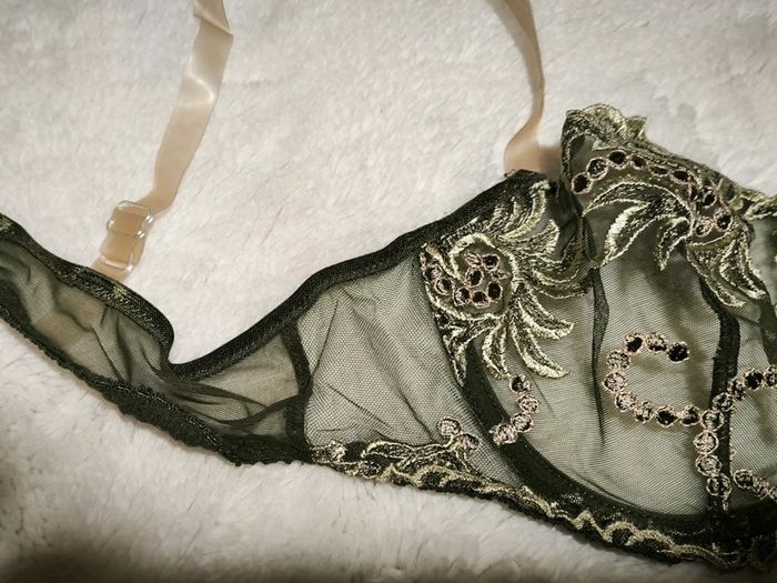 Soutien gorge 95D - photo numéro 2