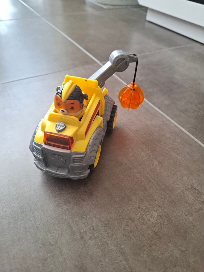 Ruben et son véhicule