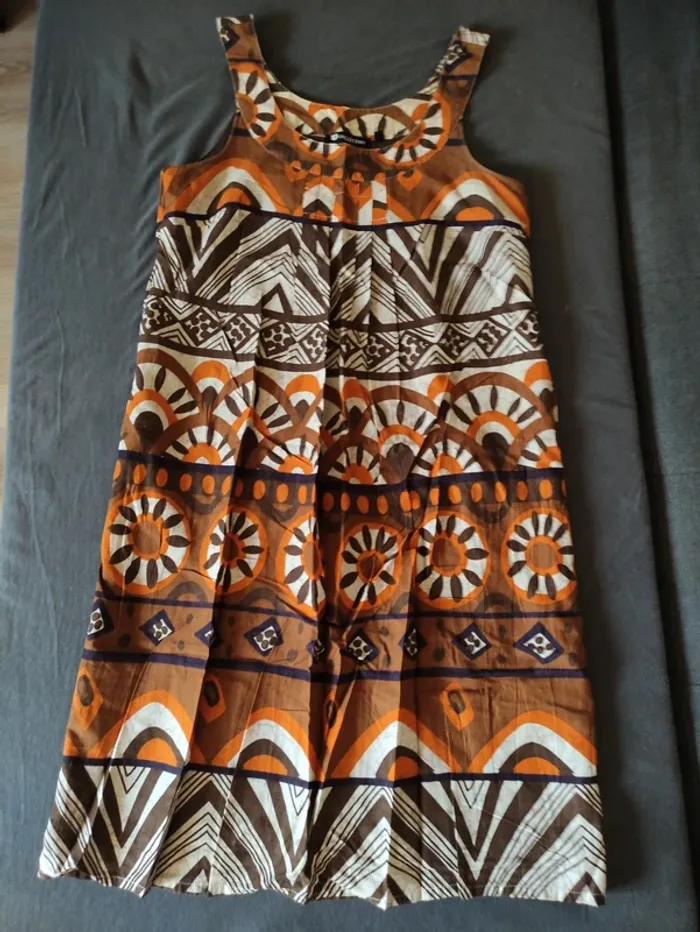 Jolie robe ethnique - photo numéro 3