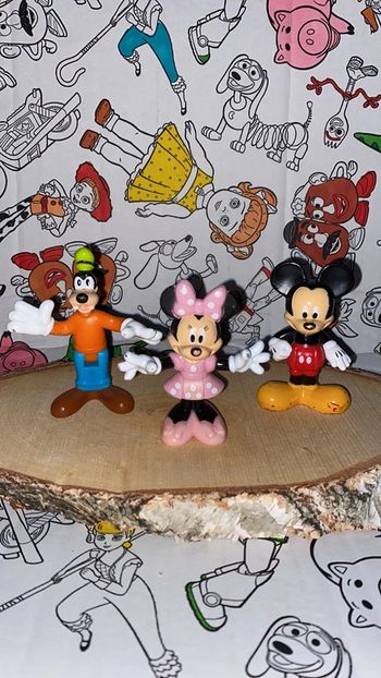 Mickey minnie et dingo
